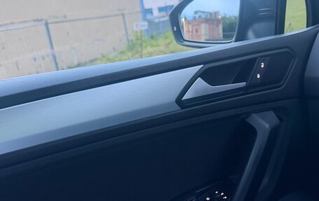 Volkswagen Tiguan II, 2021 год, 2 250 000 рублей, 12 фотография