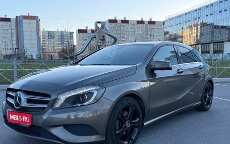Mercedes-Benz A-Класс, 2014 год, 1 300 000 рублей, 1 фотография