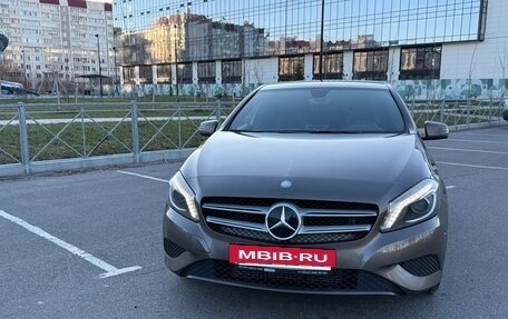 Mercedes-Benz A-Класс, 2014 год, 1 300 000 рублей, 2 фотография