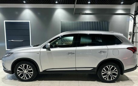 Mitsubishi Outlander III рестайлинг 3, 2018 год, 2 240 000 рублей, 3 фотография