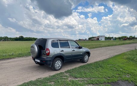 Chevrolet Niva I рестайлинг, 2012 год, 690 000 рублей, 4 фотография