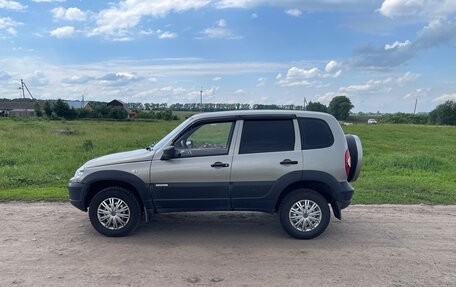 Chevrolet Niva I рестайлинг, 2012 год, 690 000 рублей, 2 фотография