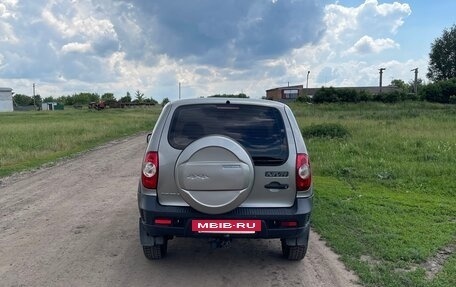 Chevrolet Niva I рестайлинг, 2012 год, 690 000 рублей, 3 фотография