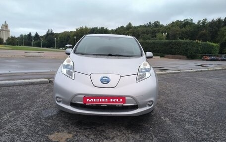 Nissan Leaf I, 2013 год, 1 390 000 рублей, 2 фотография