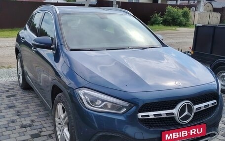 Mercedes-Benz GLA, 2021 год, 2 600 000 рублей, 1 фотография