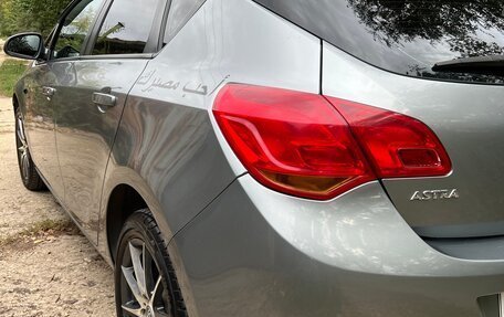 Opel Astra J, 2010 год, 600 000 рублей, 6 фотография