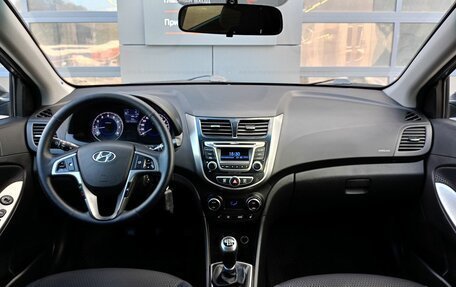 Hyundai Solaris II рестайлинг, 2015 год, 849 000 рублей, 8 фотография