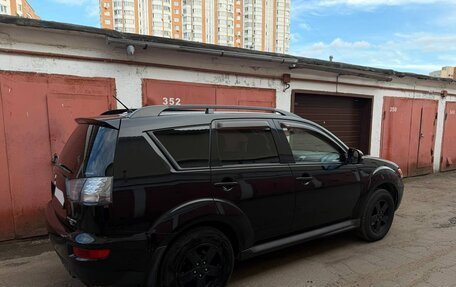 Mitsubishi Outlander III рестайлинг 3, 2011 год, 1 000 070 рублей, 2 фотография