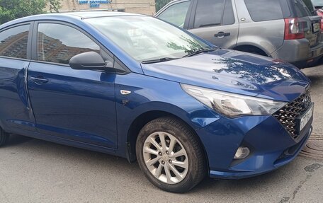 Hyundai Solaris II рестайлинг, 2021 год, 1 350 000 рублей, 4 фотография