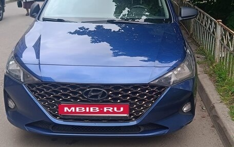 Hyundai Solaris II рестайлинг, 2021 год, 1 350 000 рублей, 13 фотография