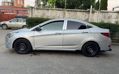 Hyundai Solaris II рестайлинг, 2014 год, 450 000 рублей, 3 фотография