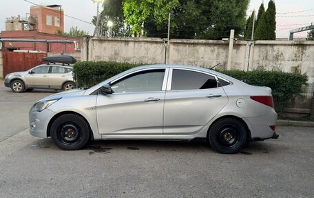Hyundai Solaris II рестайлинг, 2014 год, 450 000 рублей, 22 фотография