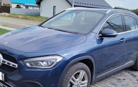 Mercedes-Benz GLA, 2021 год, 2 600 000 рублей, 2 фотография