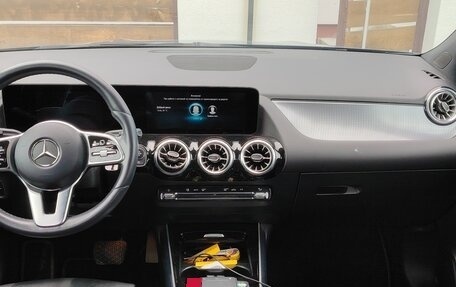 Mercedes-Benz GLA, 2021 год, 2 600 000 рублей, 4 фотография