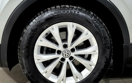 Volkswagen Tiguan II, 2018 год, 2 030 000 рублей, 15 фотография