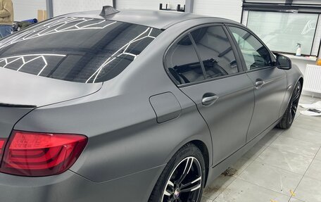 BMW 5 серия, 2013 год, 1 690 000 рублей, 3 фотография