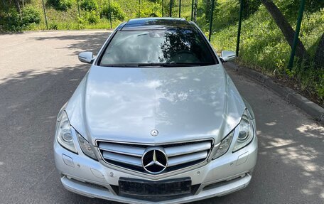 Mercedes-Benz E-Класс, 2009 год, 1 450 000 рублей, 2 фотография
