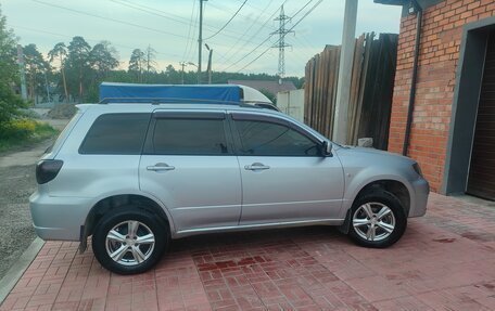 Mitsubishi Airtrek, 2003 год, 655 000 рублей, 17 фотография