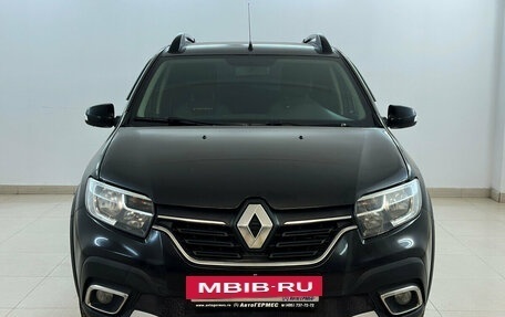 Renault Sandero II рестайлинг, 2019 год, 810 000 рублей, 2 фотография
