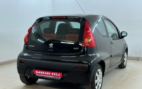 Peugeot 107 I рестайлинг, 2011 год, 525 000 рублей, 4 фотография