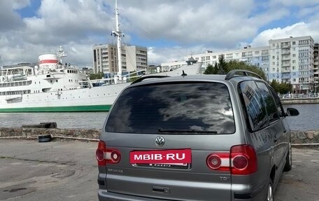 Volkswagen Sharan I рестайлинг, 2004 год, 700 000 рублей, 4 фотография
