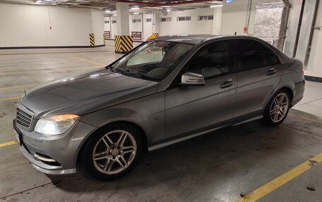Mercedes-Benz C-Класс, 2011 год, 890 000 рублей, 3 фотография