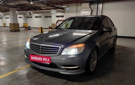 Mercedes-Benz C-Класс, 2011 год, 890 000 рублей, 2 фотография