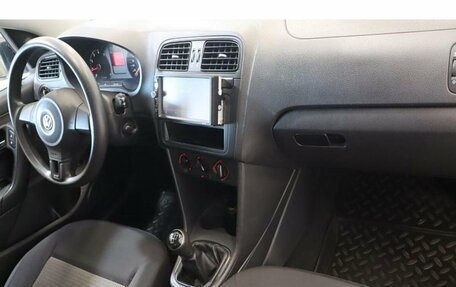 Volkswagen Polo VI (EU Market), 2012 год, 643 000 рублей, 5 фотография