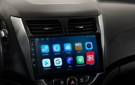 Hyundai Solaris II рестайлинг, 2013 год, 877 000 рублей, 10 фотография