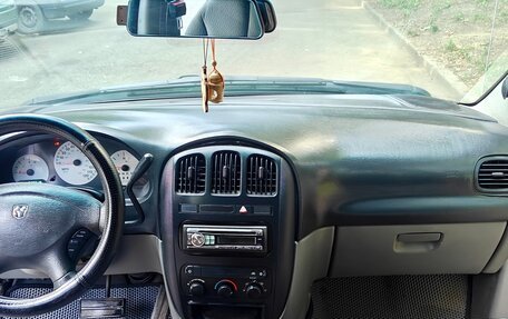 Dodge Caravan IV, 2004 год, 580 000 рублей, 13 фотография