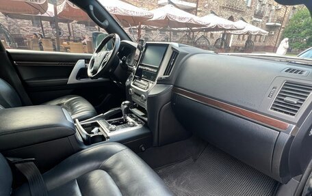Toyota Land Cruiser 200, 2019 год, 6 100 000 рублей, 6 фотография