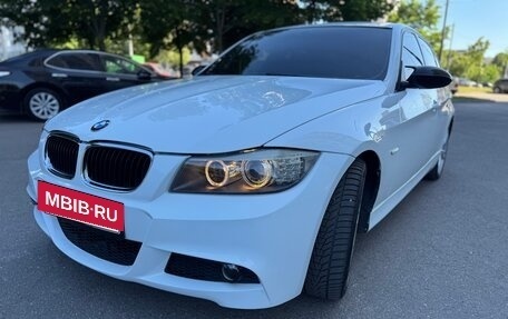 BMW 3 серия, 2008 год, 1 000 000 рублей, 24 фотография