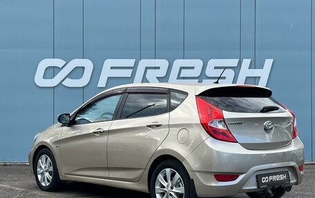 Hyundai Solaris II рестайлинг, 2011 год, 599 000 рублей, 2 фотография