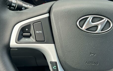 Hyundai Solaris II рестайлинг, 2011 год, 599 000 рублей, 15 фотография