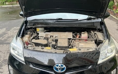 Toyota Prius, 2013 год, 900 000 рублей, 3 фотография