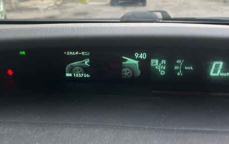 Toyota Prius, 2013 год, 900 000 рублей, 12 фотография