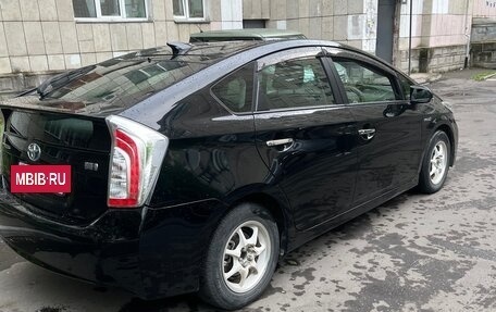 Toyota Prius, 2013 год, 900 000 рублей, 6 фотография