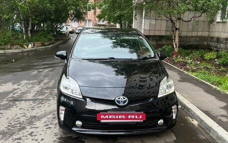 Toyota Prius, 2013 год, 900 000 рублей, 16 фотография