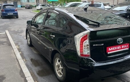Toyota Prius, 2013 год, 900 000 рублей, 5 фотография
