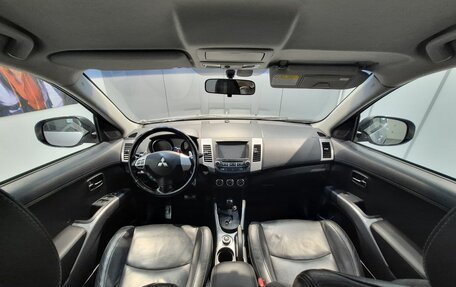 Mitsubishi Outlander III рестайлинг 3, 2011 год, 1 150 000 рублей, 28 фотография