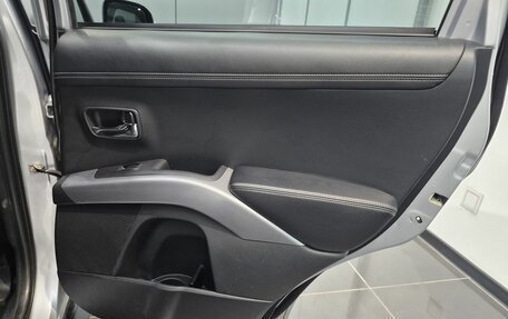 Mitsubishi Outlander III рестайлинг 3, 2011 год, 1 150 000 рублей, 24 фотография