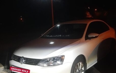 Volkswagen Jetta VI, 2012 год, 760 000 рублей, 4 фотография