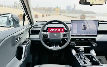 Toyota RAV4, 2026 год, 3 890 000 рублей, 4 фотография