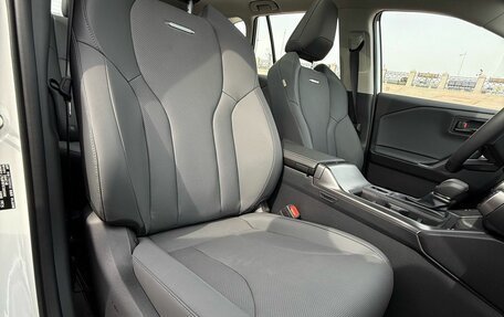 Toyota RAV4, 2026 год, 3 890 000 рублей, 28 фотография
