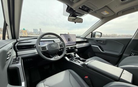 Toyota RAV4, 2026 год, 3 890 000 рублей, 34 фотография