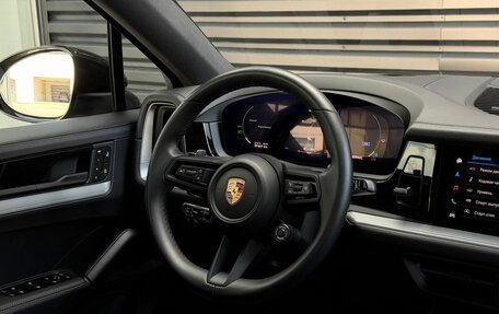 Porsche Cayenne III, 2024 год, 17 300 000 рублей, 14 фотография