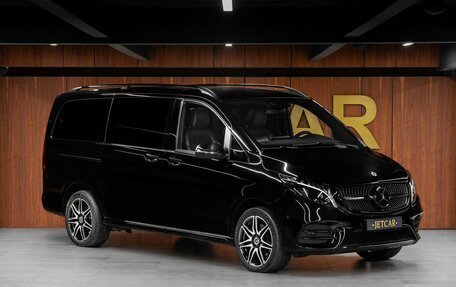 Mercedes-Benz V-Класс, 2023 год, 10 000 000 рублей, 4 фотография