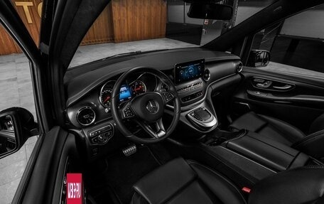 Mercedes-Benz V-Класс, 2023 год, 10 000 000 рублей, 12 фотография