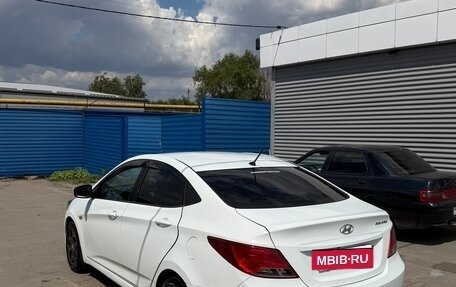Hyundai Solaris II рестайлинг, 2015 год, 650 000 рублей, 6 фотография