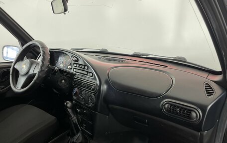 Chevrolet Niva I рестайлинг, 2011 год, 300 000 рублей, 11 фотография